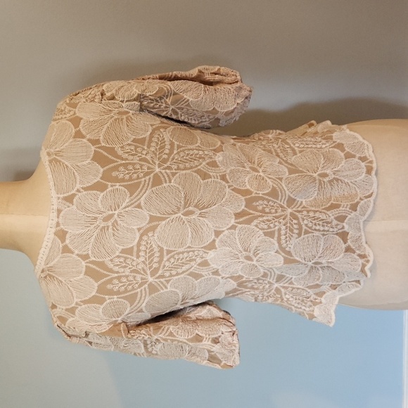Solitaire Beige Floral Lace Blouse - Picture 3 of 7